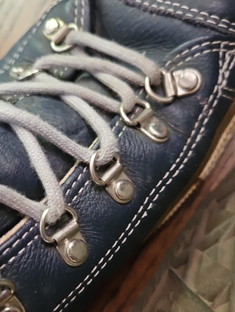 Converse Men's Navy Leather High-Top Sneakers - Picture 5 of 9